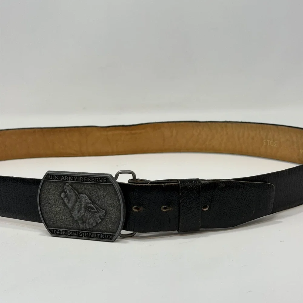 US Army Reserve 104th Division Wolf Belt Buckle Black Leather Strap Mens Size 38